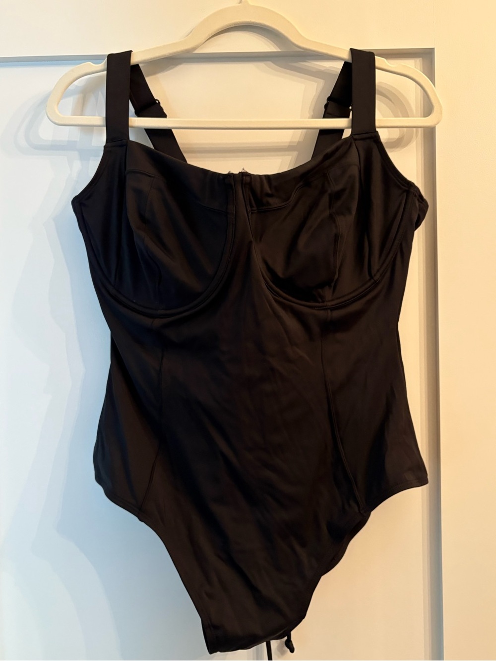 TA3 LIFTY Black XL SHORT F/G Cup - Structured One-Piece Shaping Swimsuit NWOT